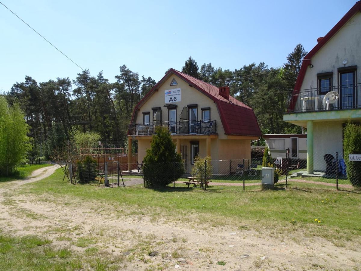 O.W. "Joasia I Maciek" Hotel Jarosławiec Eksteriør billede